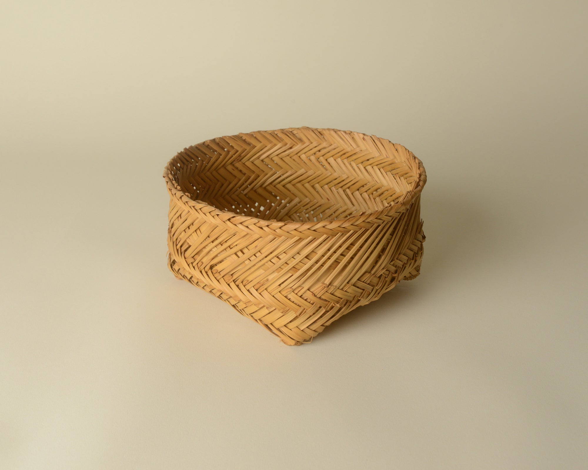 Single Raramuri woven basket from Chihuahua, Mexico.